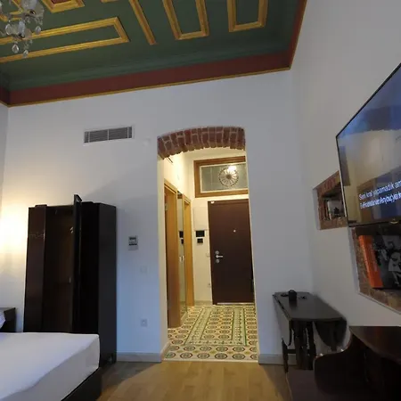 아파트 Casa 1899 *